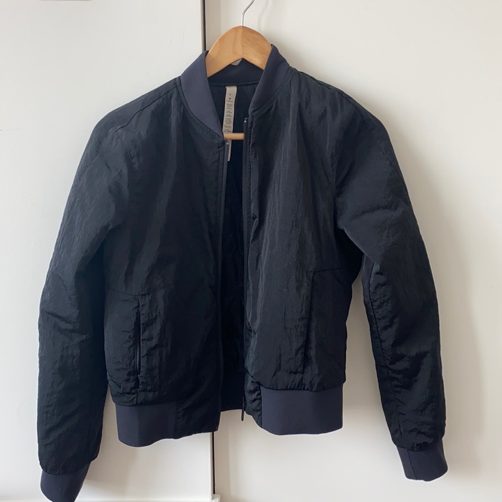Lululemon Black Non-Stop Bomber Size 6